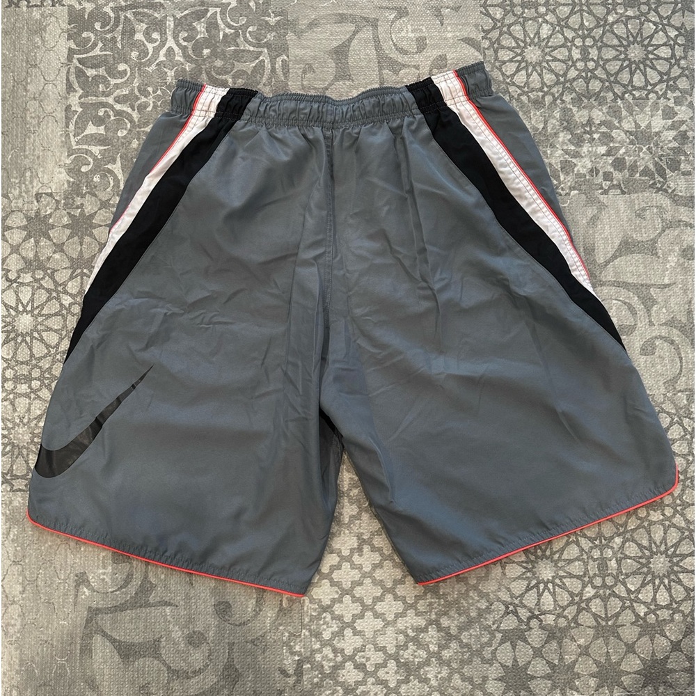 🩶🩷⚪️ Men’s Large Nike Bathing Suit